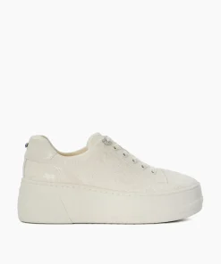 Hot Embraced - Ivory Trainers