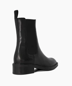 Shop Peanuts - Black Boots