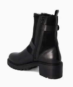 Online Perform - Black Boots